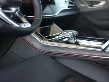 Audi Q7 - 60 TFSI e Quattro Competition