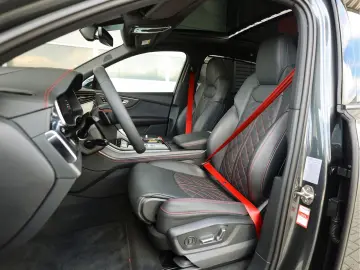 Audi Q7 - 60 TFSI e Quattro Competition