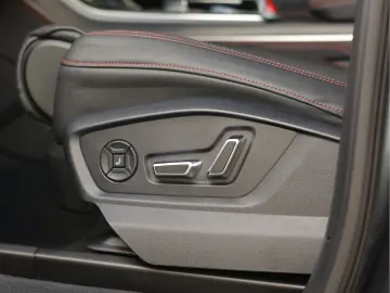 Audi Q7 - 60 TFSI e Quattro Competition
