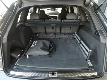 Audi Q7 - 60 TFSI e Quattro Competition