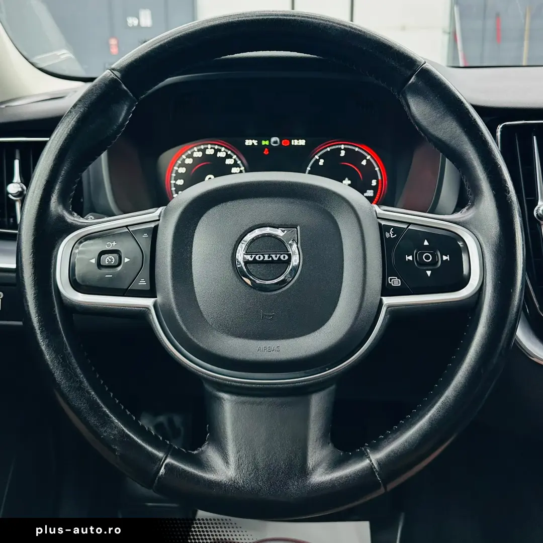 VOLVO XC60 2019 2.0D E6 Garantie 12 Luni Rate Avans 0 Doar C