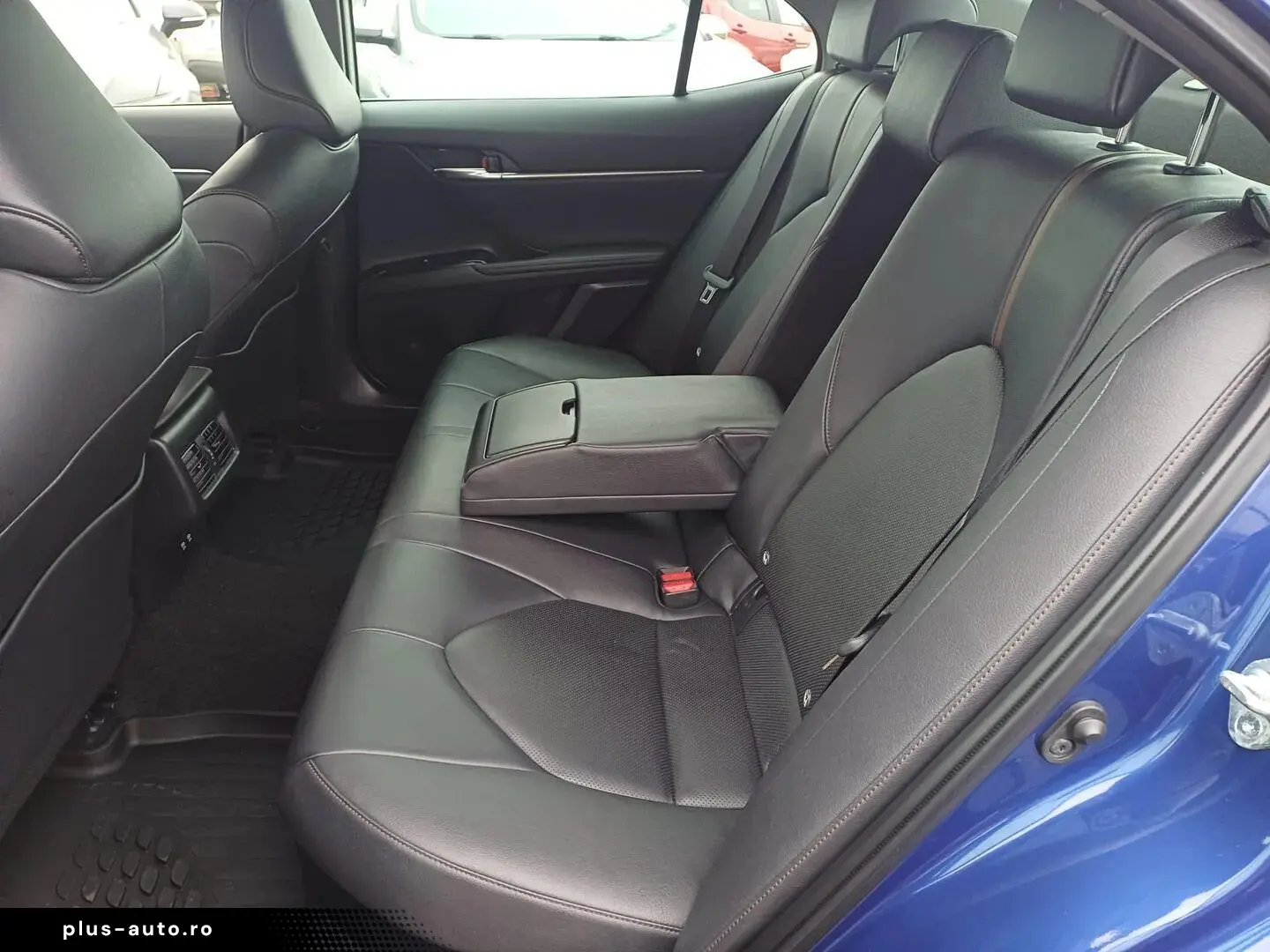 Toyota Camry Dynamic 2.5 Hybrid 218 Cp