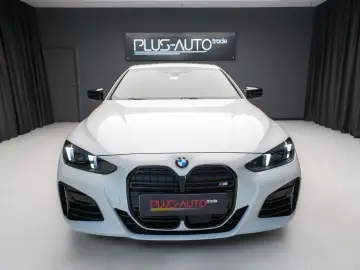 BMW M440i