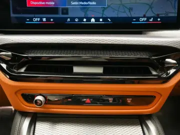 BMW M440i