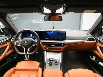 BMW M440i