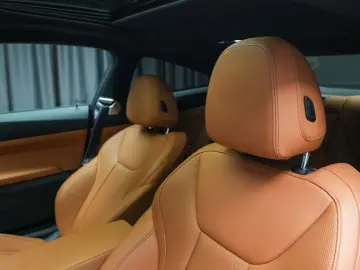 BMW M440i