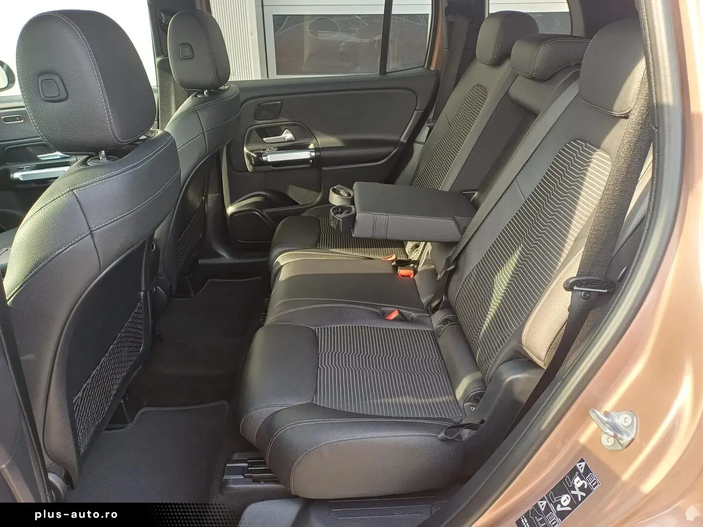 Mercedes-Benz Glb 200 1.3 benzina 163CP 7 locuri