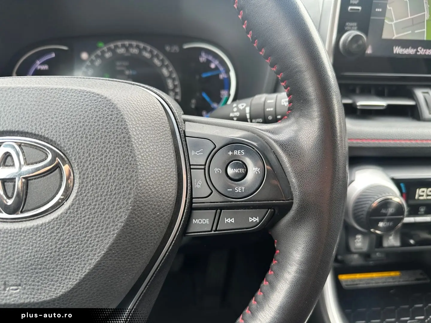 TOYOTA RAV 4 Plug-in Hybrid 4x4  LED el. Heck 4xSHZ CAM