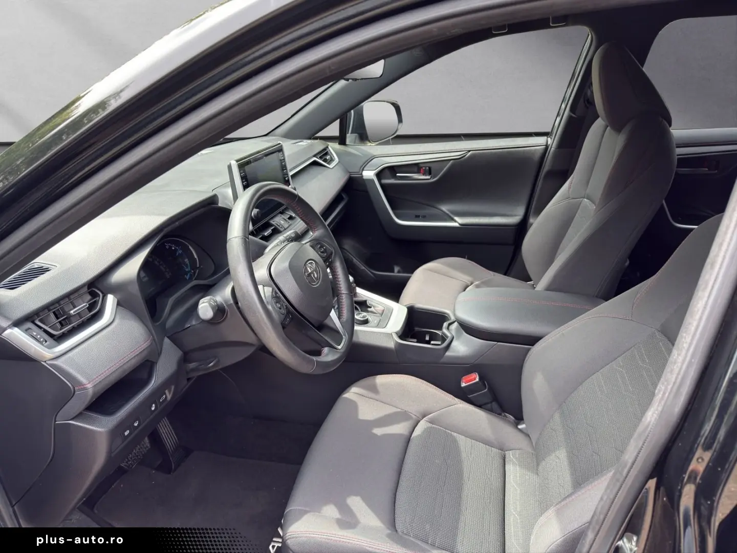 TOYOTA RAV 4 PLUG-IN 4x4 COMFORT ALLWETTERREIFEN AHK