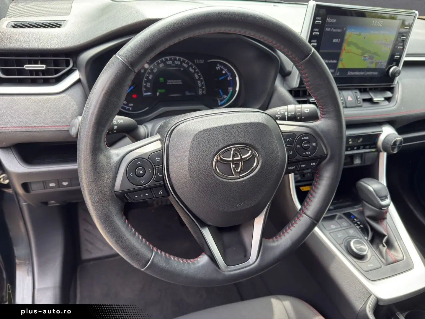 TOYOTA RAV 4 PLUG-IN 4x4 COMFORT ALLWETTERREIFEN AHK
