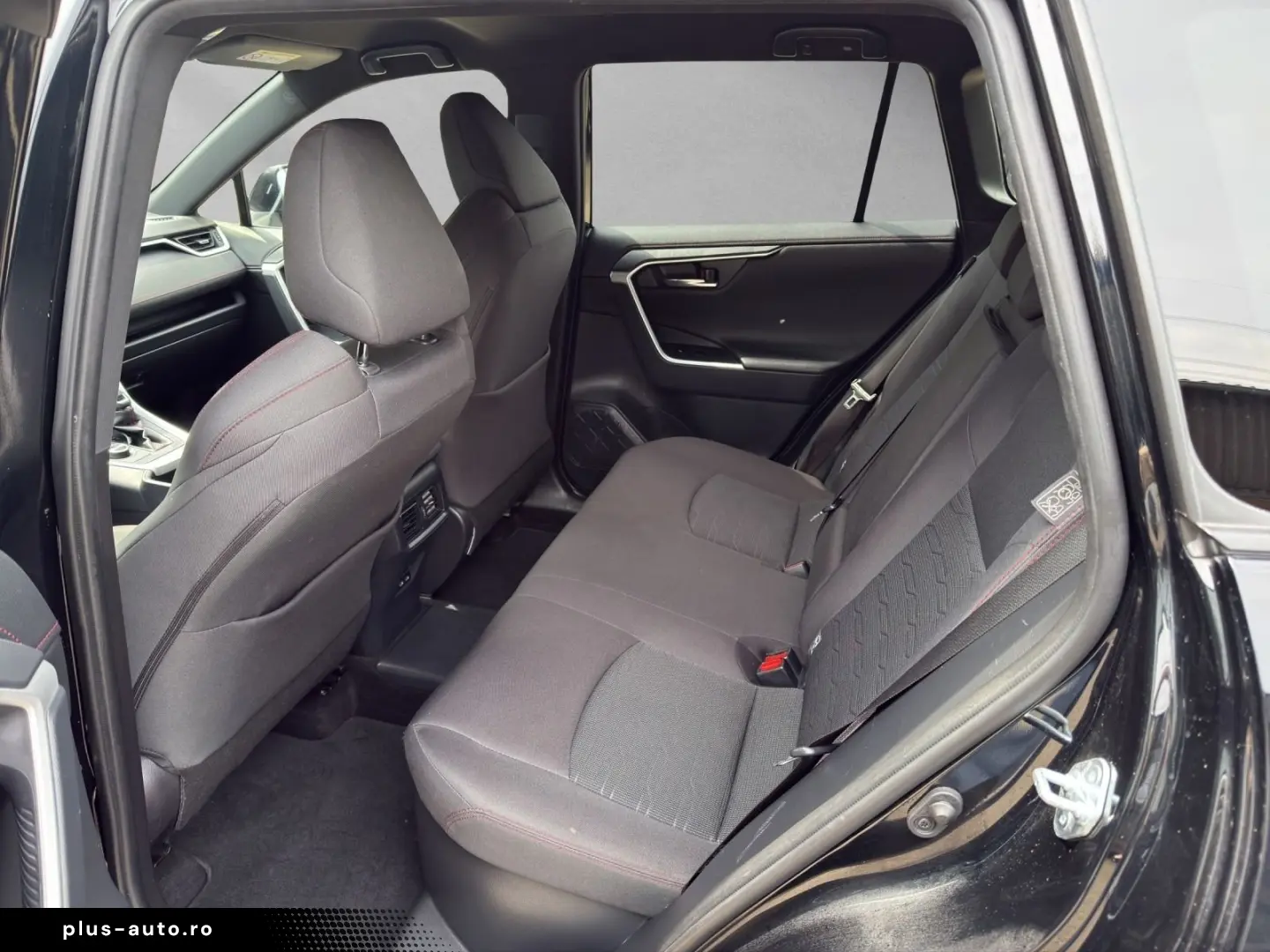 TOYOTA RAV 4 PLUG-IN 4x4 COMFORT ALLWETTERREIFEN AHK