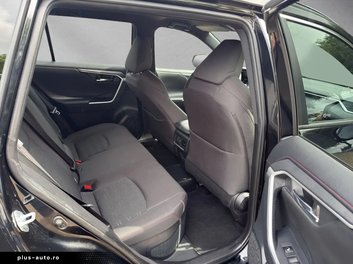 TOYOTA RAV 4 PLUG-IN 4x4 COMFORT ALLWETTERREIFEN AHK
