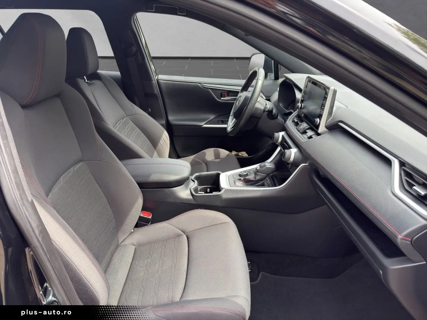 TOYOTA RAV 4 PLUG-IN 4x4 COMFORT ALLWETTERREIFEN AHK