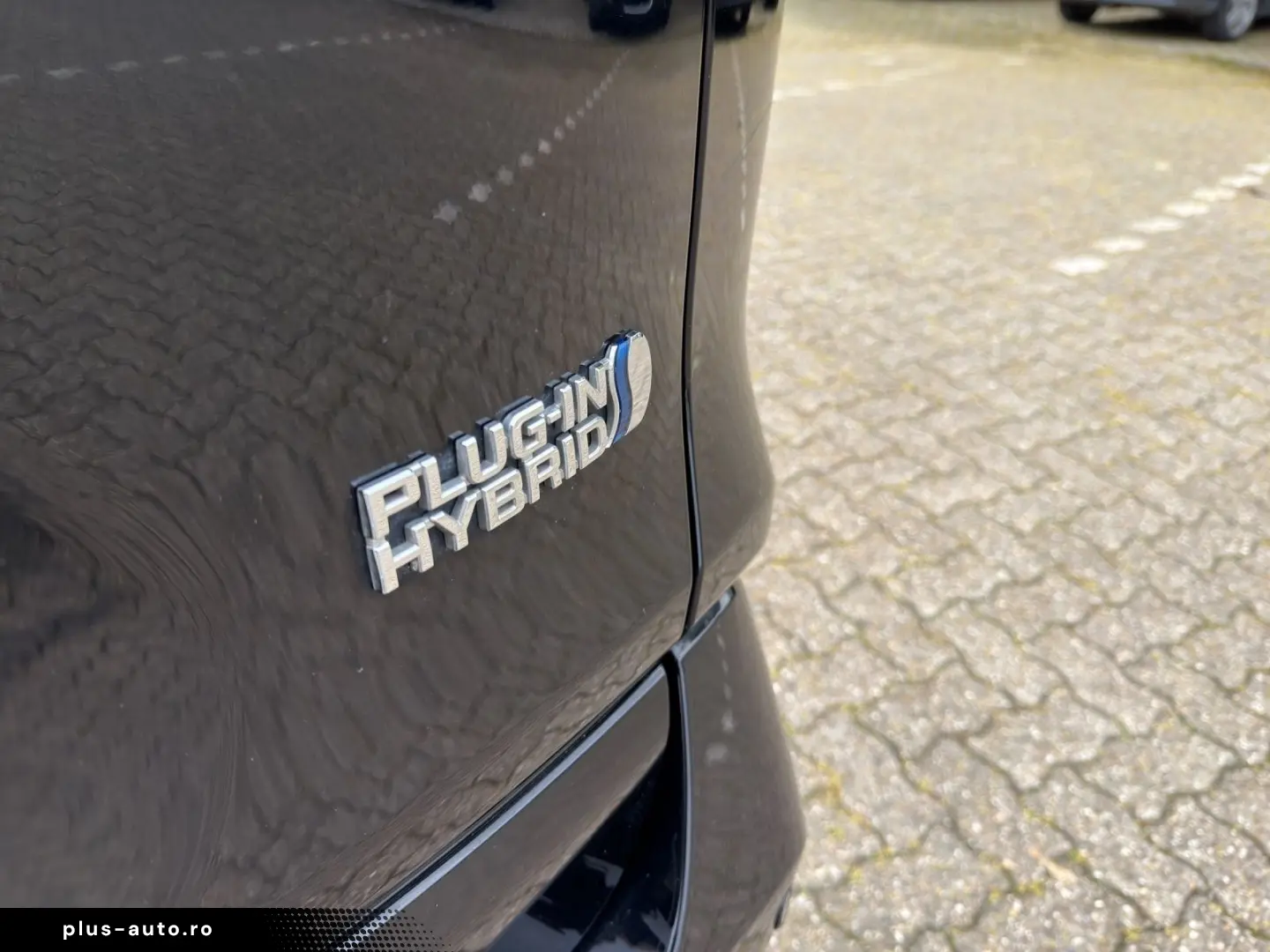 TOYOTA RAV 4 PLUG-IN 4x4 COMFORT ALLWETTERREIFEN AHK