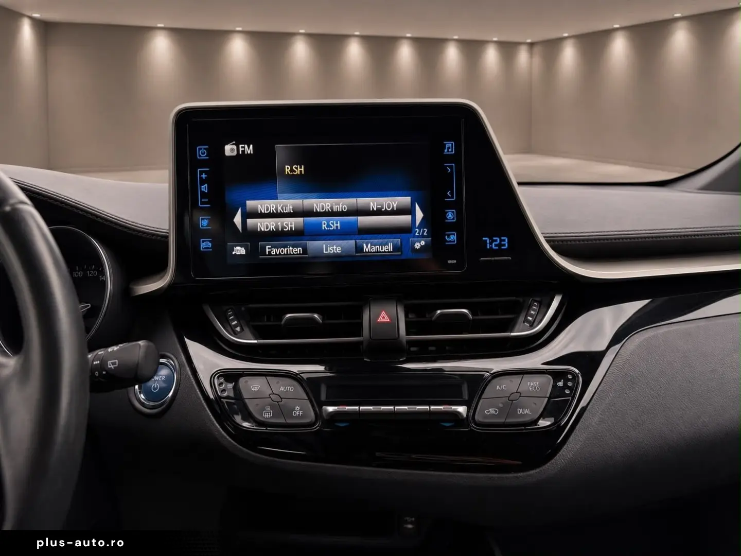 TOYOTA C-HR Hybrid Team D Automatik kamera Tempo- Navi