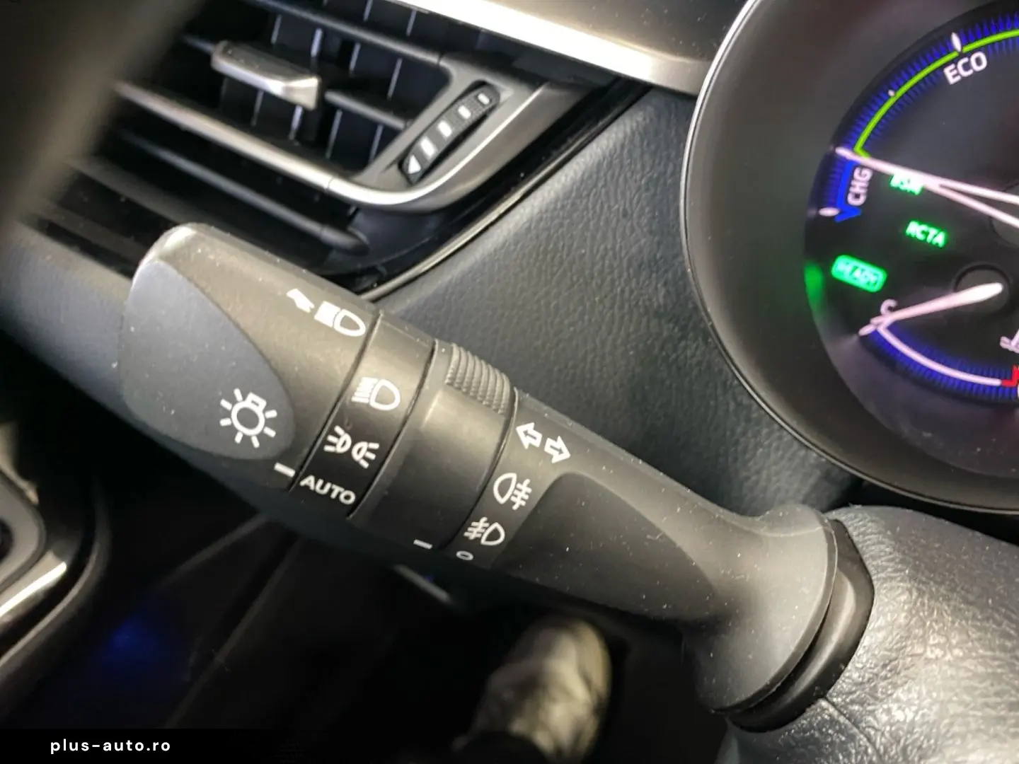 TOYOTA C-HR 1.8 Hybrid Club  ACC Kamera SHZ SmartKey DA