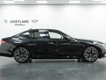 BMW 530e M Sport Pano