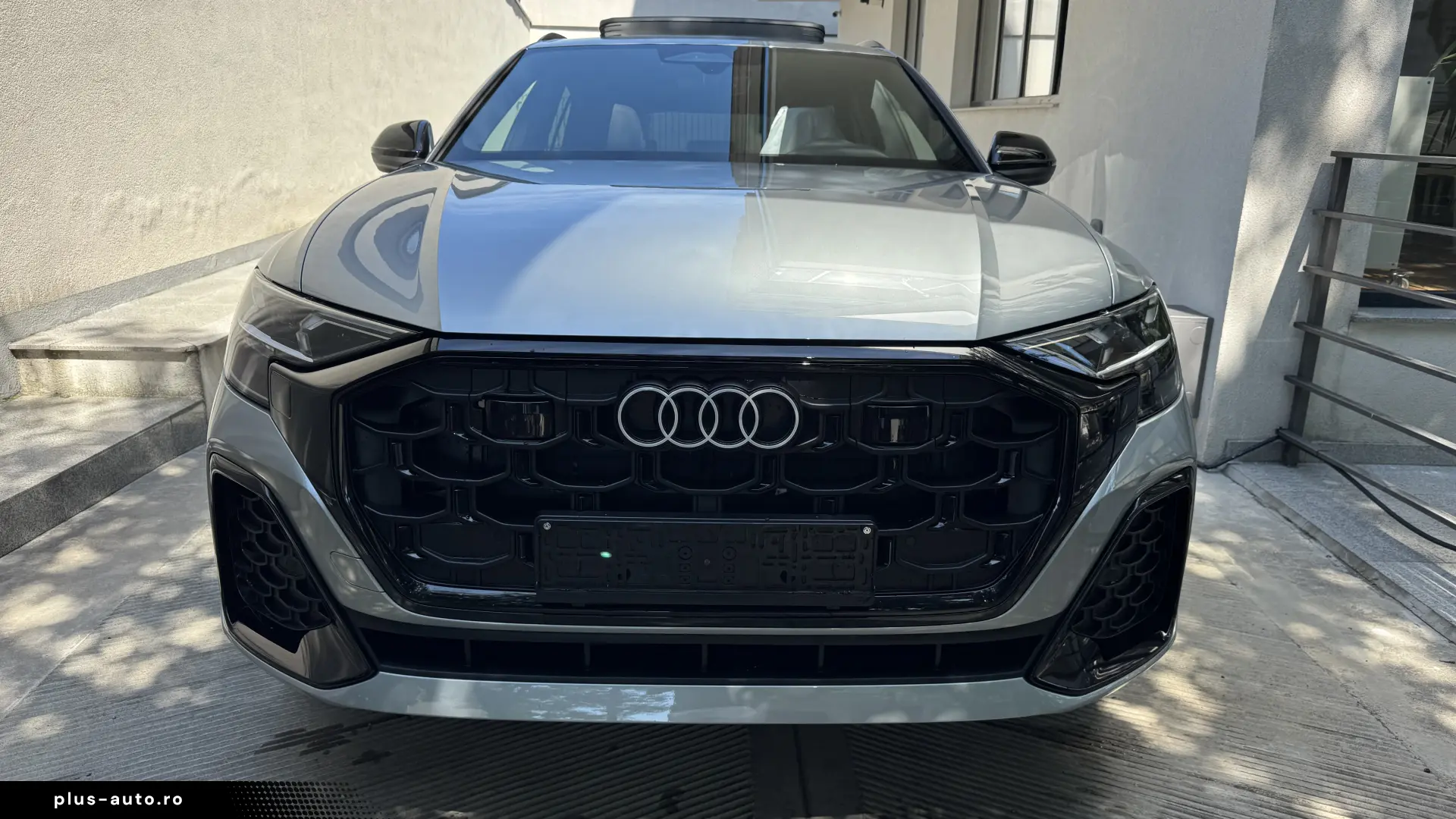 Audi Q8 Sline DISTRONIC STOCK