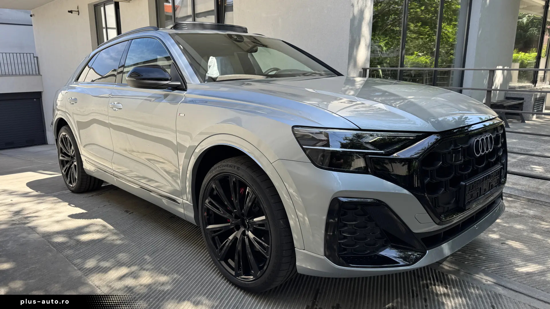 Audi Q8 Sline DISTRONIC STOCK