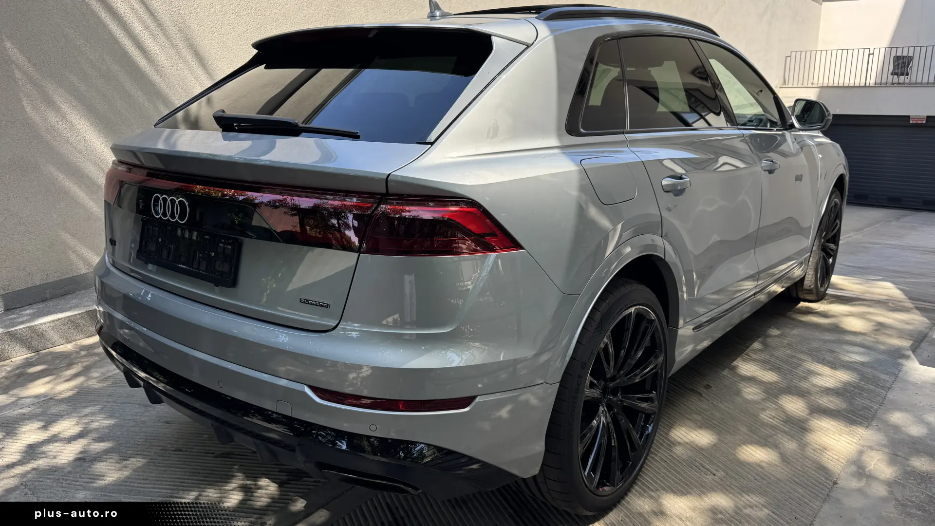 Audi Q8 Sline DISTRONIC STOCK