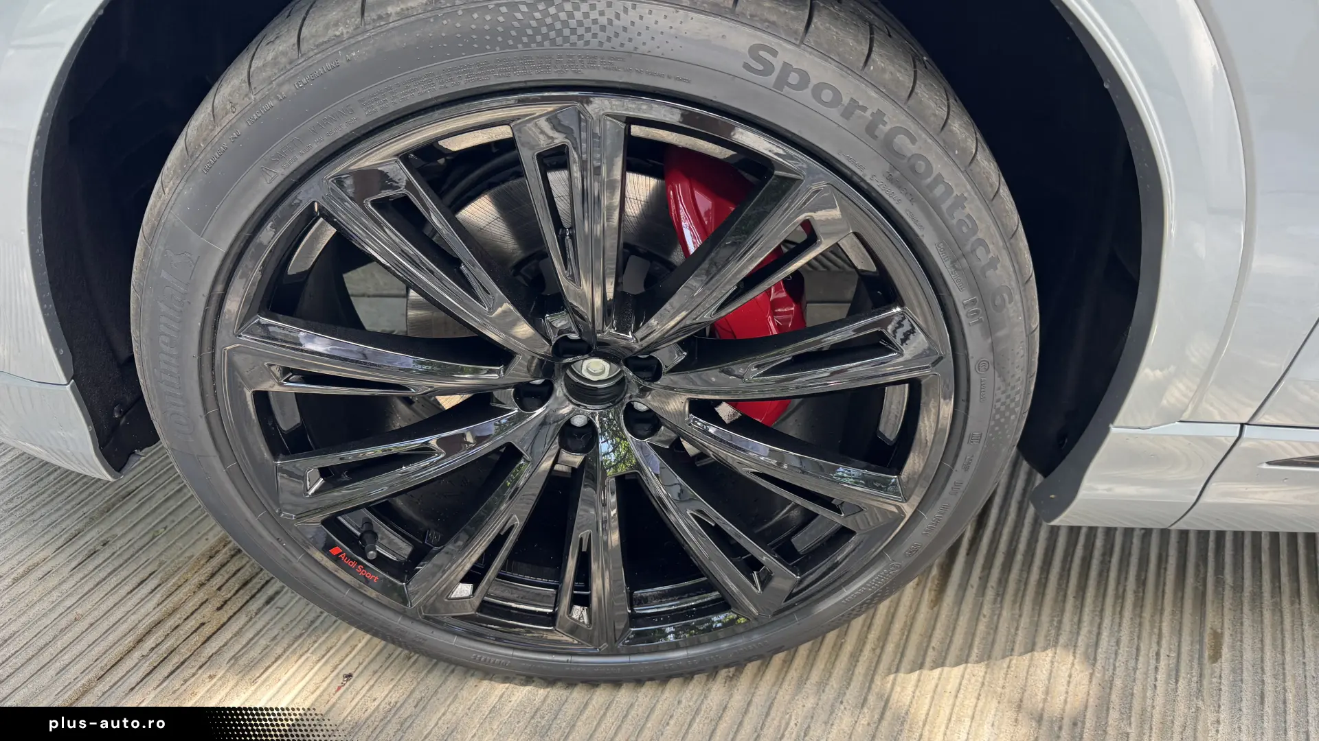 Audi Q8 Sline DISTRONIC STOCK