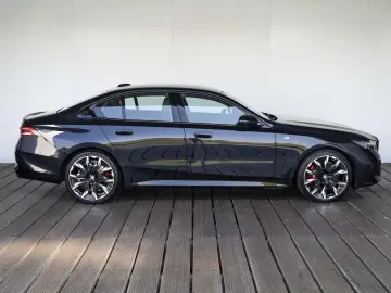 BMW 550e xDrive M Sport Pro