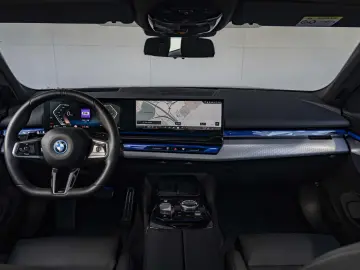 BMW 550e xDrive M Sport Pro