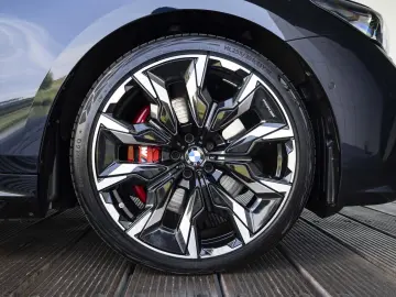BMW 550e xDrive M Sport Pro