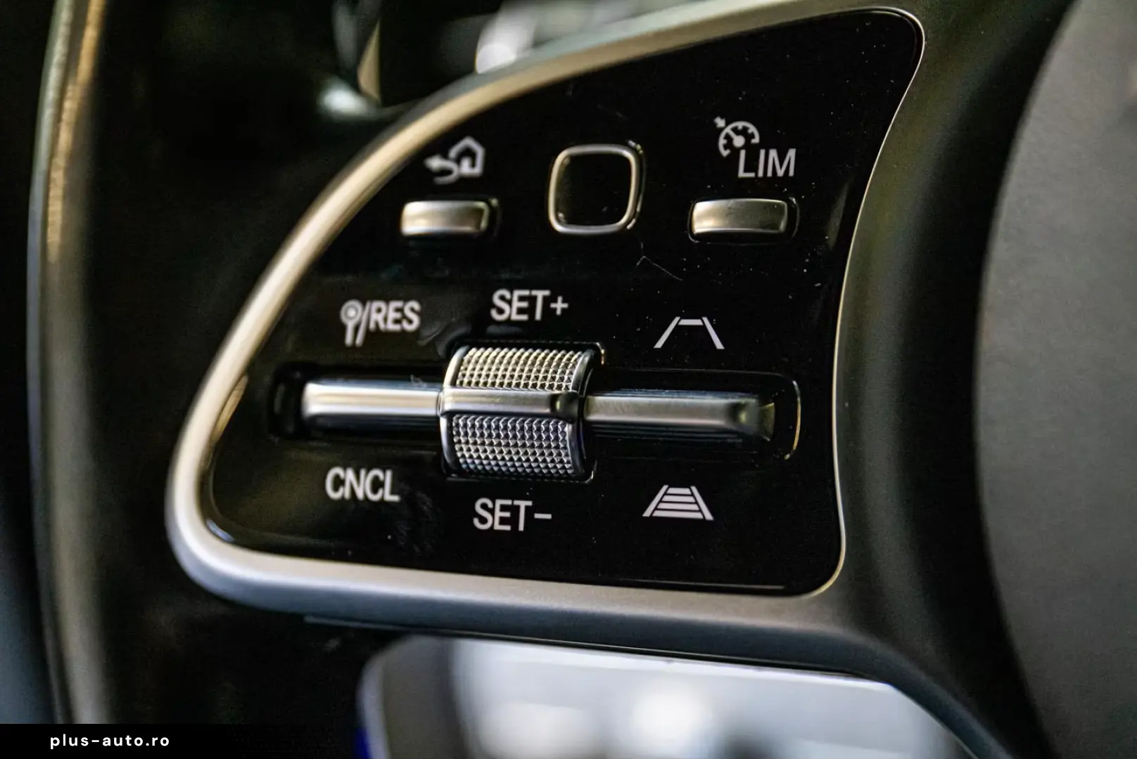 MERCEDES-BENZ GLE 350d AMG Line 4Matic LED PANO