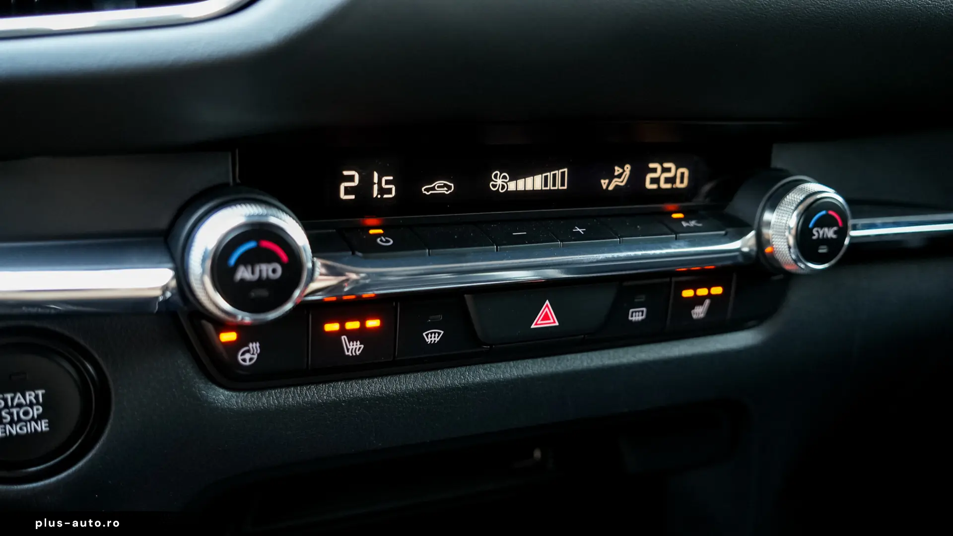 MAZDA CX30