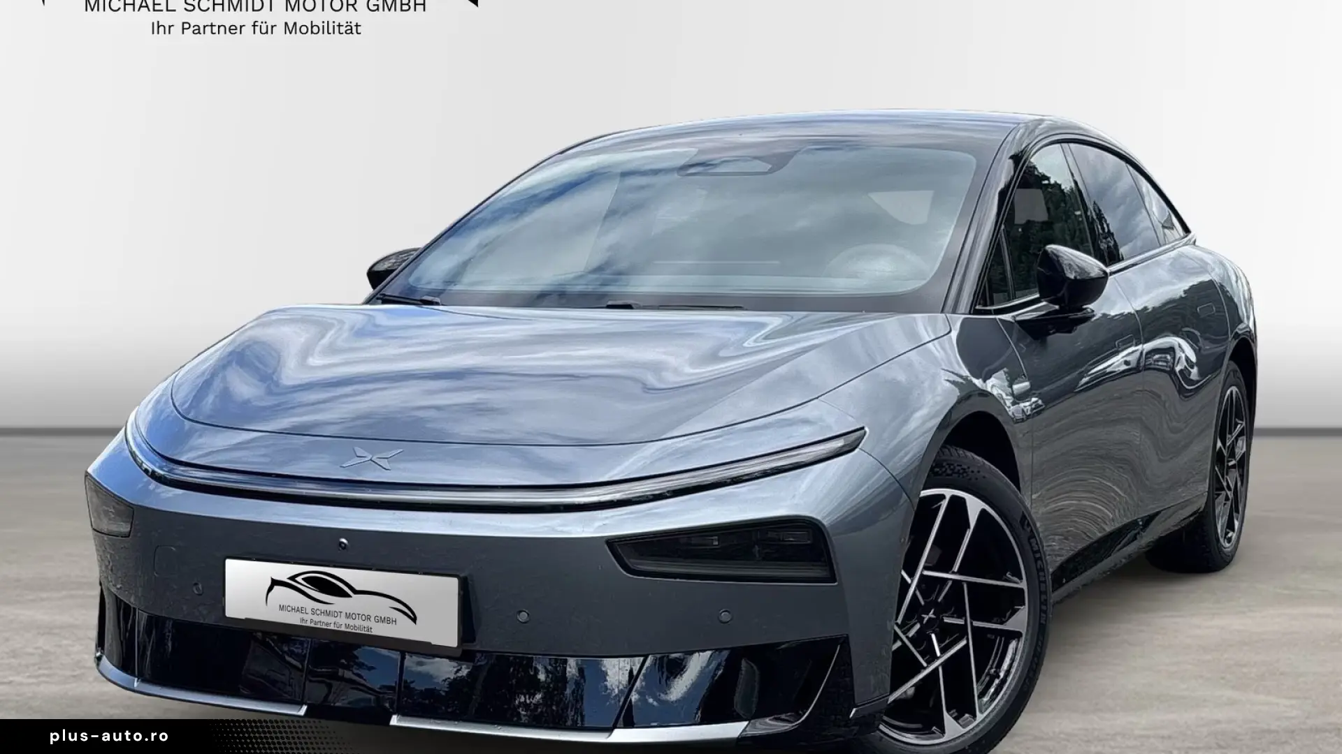 XPENG P7  RWD Long Range