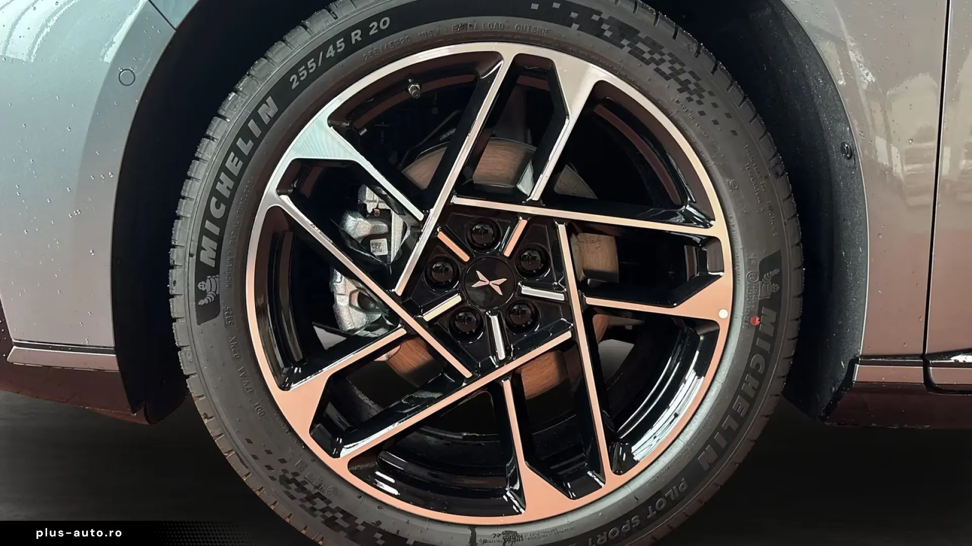 XPENG P7  RWD Long Range