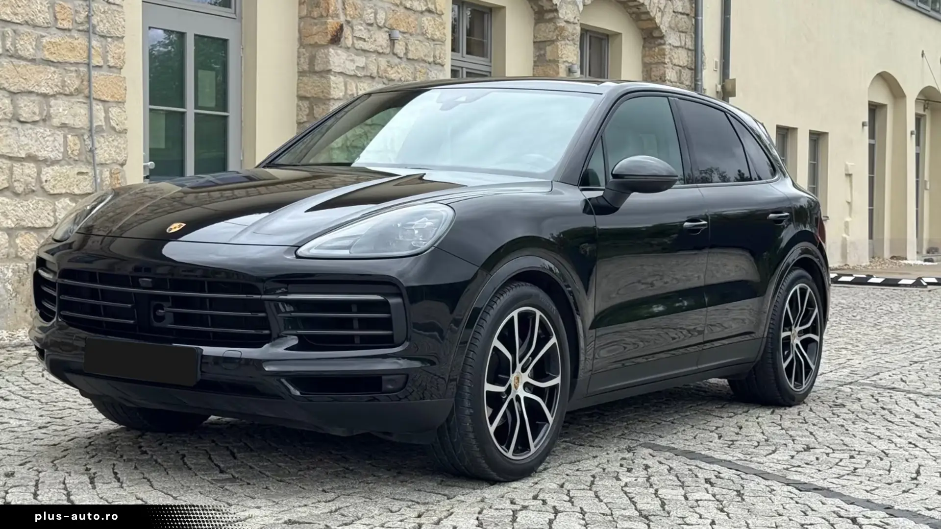 Porsche Cayenne Platinum Edition Bose   Finanțare Leasing