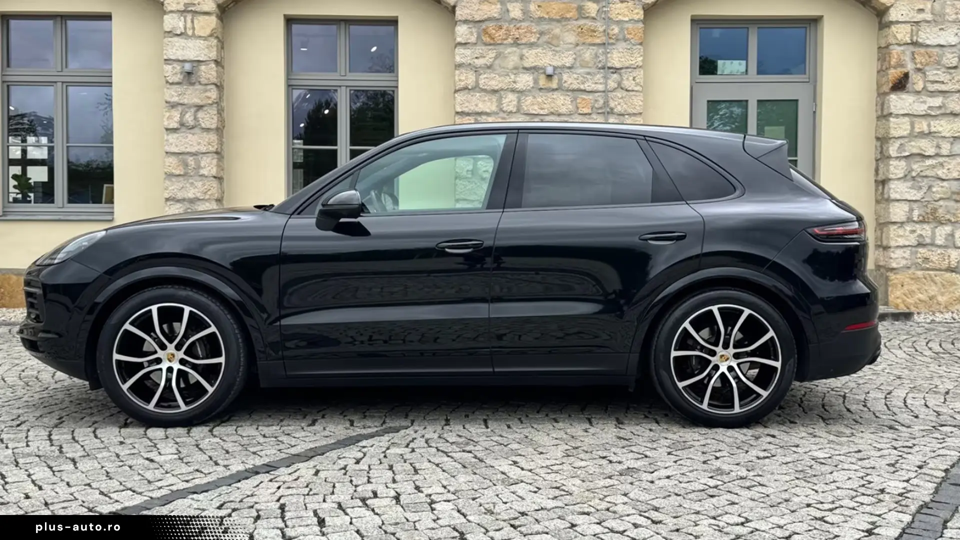 Porsche Cayenne Platinum Edition Bose   Finanțare Leasing
