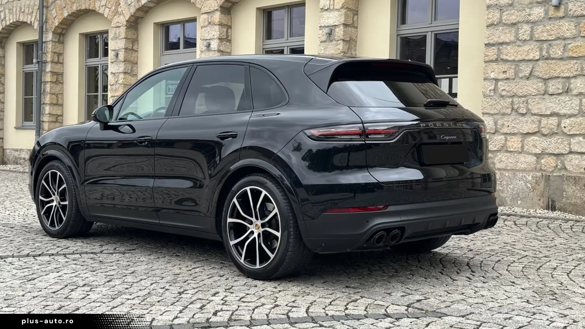 Porsche Cayenne Platinum Edition Bose   Finanțare Leasing