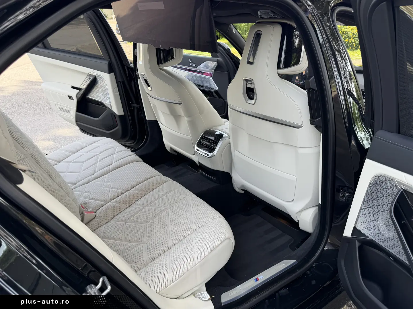 BMW 740