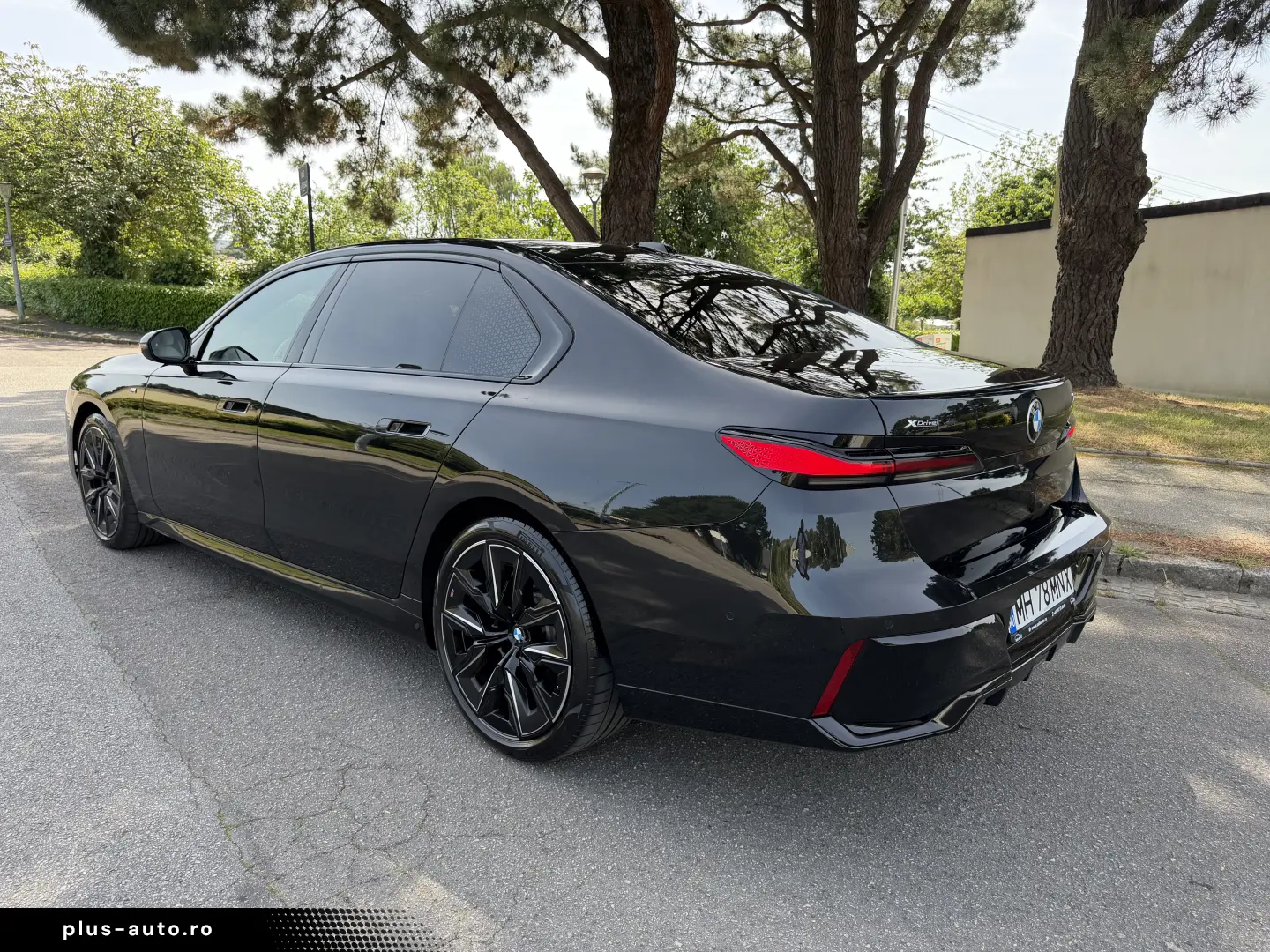 BMW 740