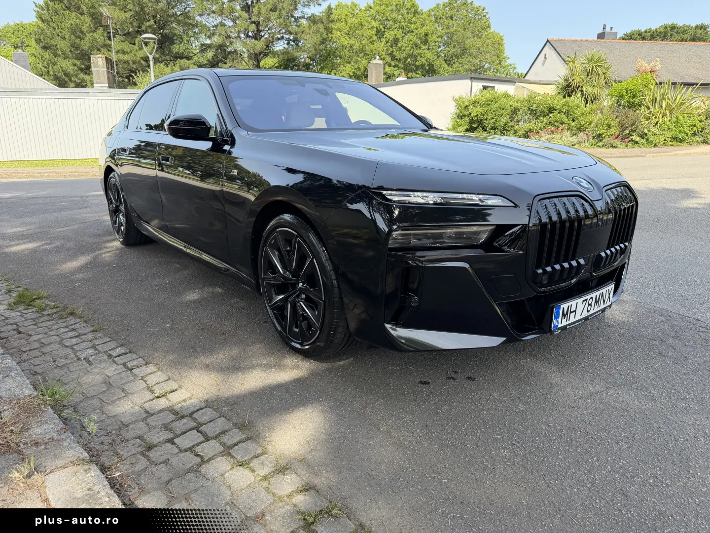 BMW 740