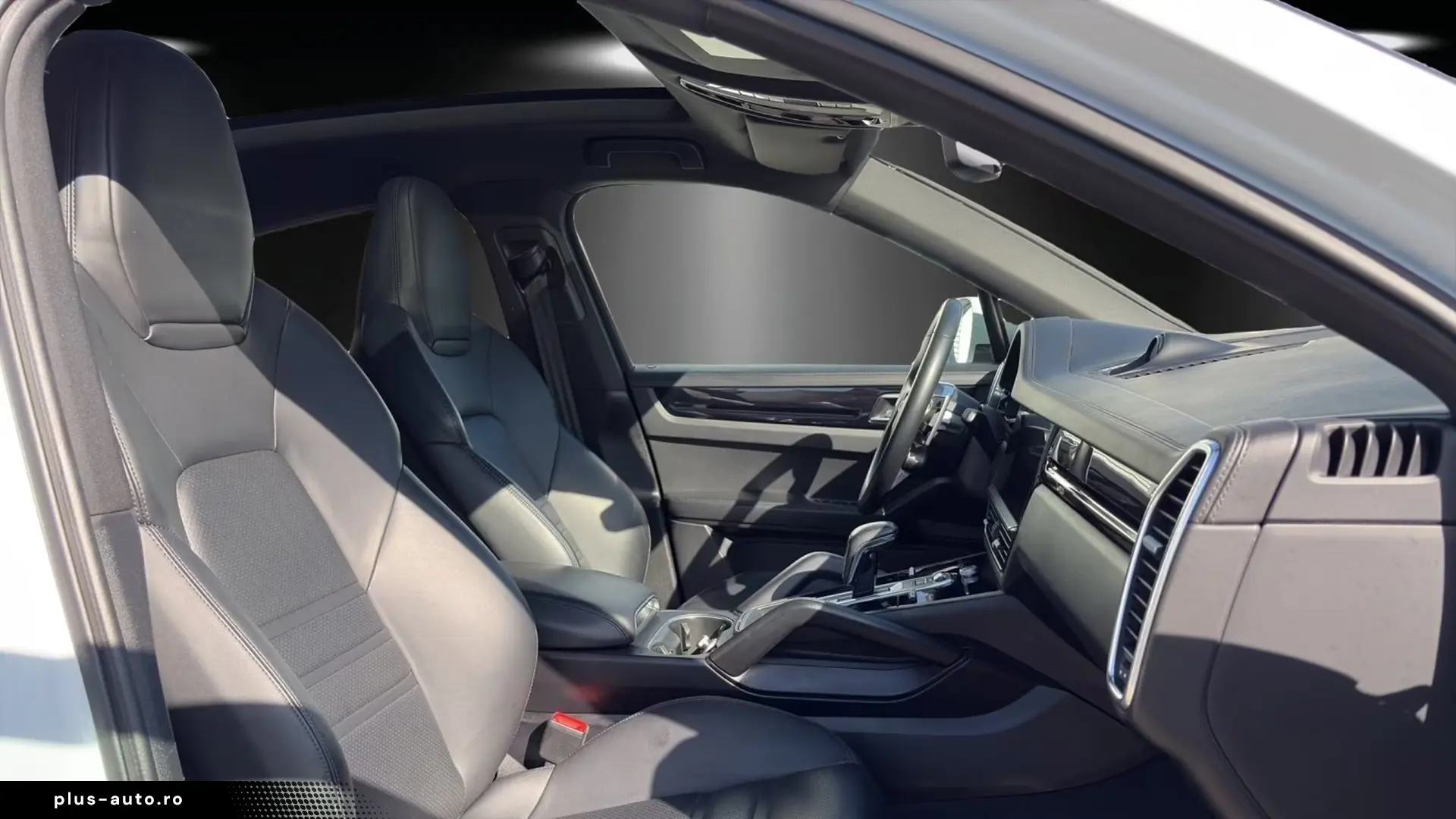 Porsche Cayenne E-Hybrid Coupe   Finanțare Leasing