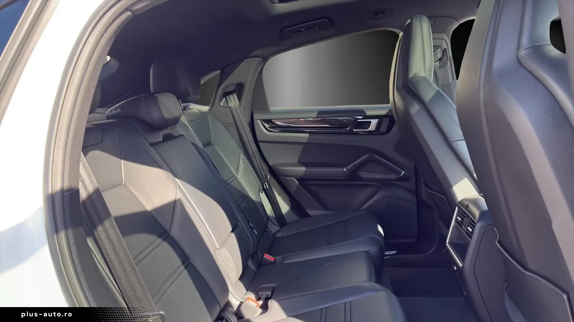 Porsche Cayenne E-Hybrid Coupe   Finanțare Leasing