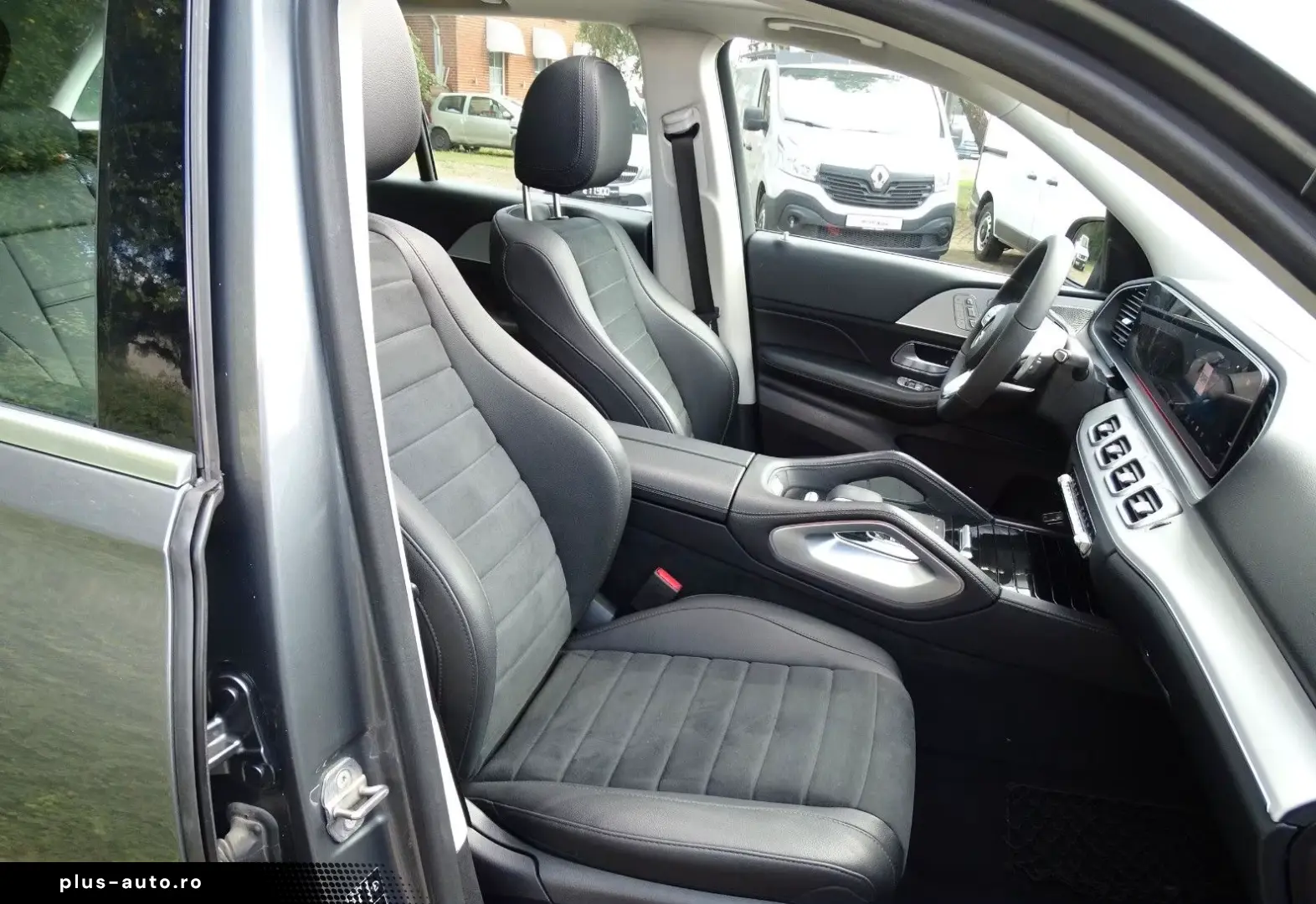 MERCEDES-BENZ GLE 400 d 4Matic AMG AHK LUFT PANO SHZ RFK LED