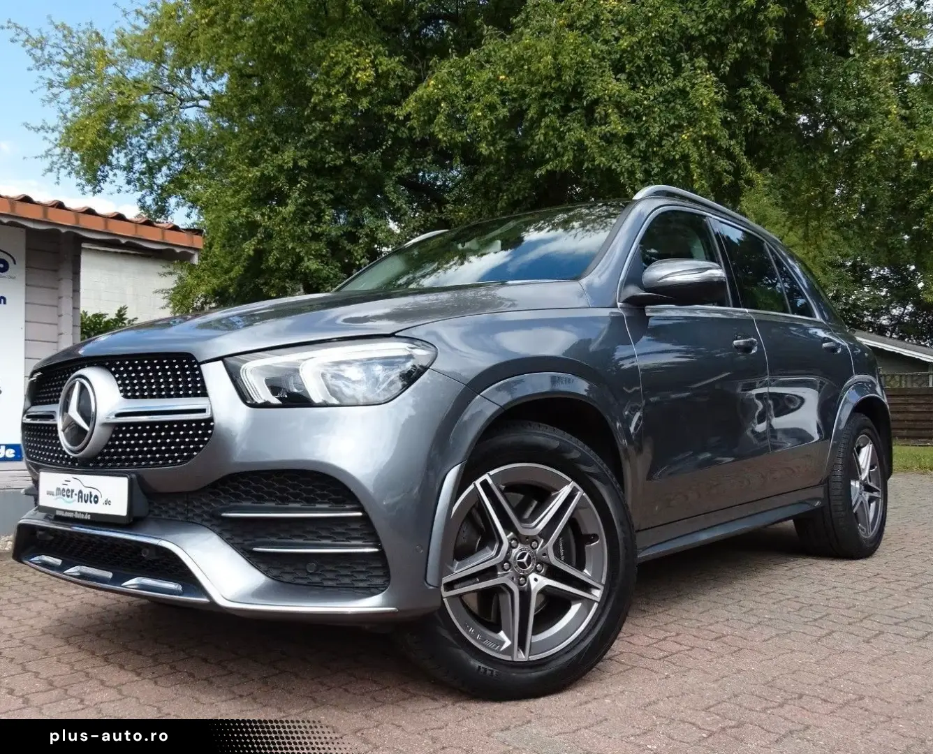 MERCEDES-BENZ GLE 400 d 4Matic AMG AHK LUFT PANO SHZ RFK LED