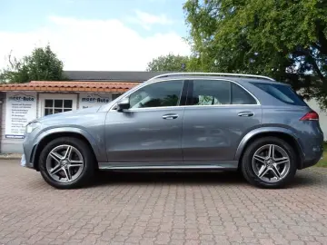 MERCEDES-BENZ GLE 400 d 4Matic AMG AHK LUFT PANO SHZ RFK LED
