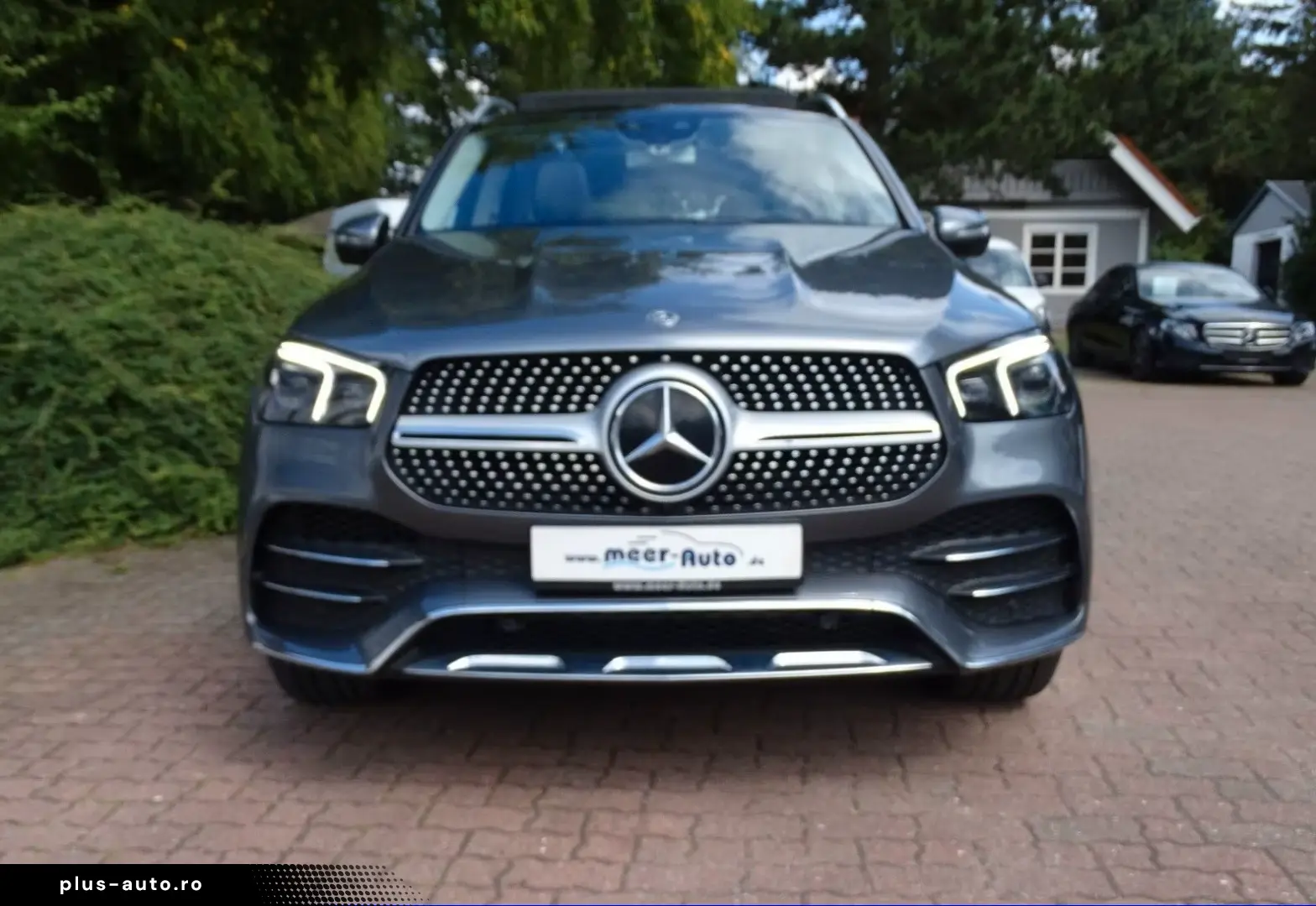 MERCEDES-BENZ GLE 400 d 4Matic AMG AHK LUFT PANO SHZ RFK LED