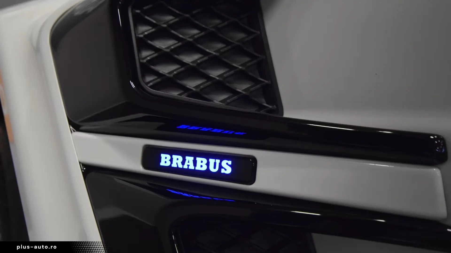 Mercedes-Benz G 63 AMG BRABUS 800   Finanțare Leasing