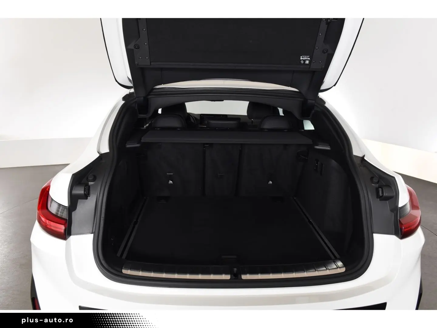 BMW X4 2023 — imagine 13