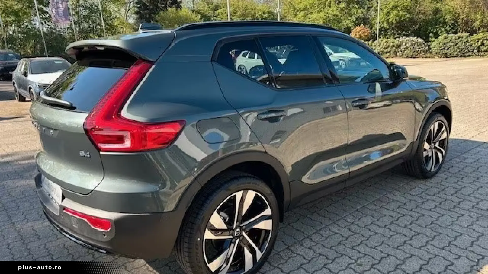 Volvo XC40 B4 DKG ULTRA DARK