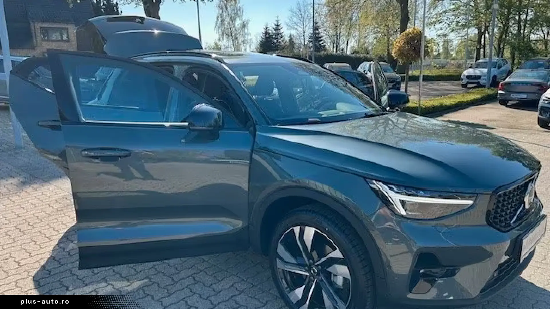 Volvo XC40 B4 DKG ULTRA DARK