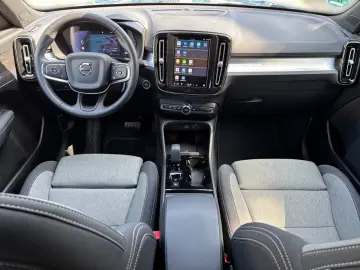 Volvo XC 40 2WD Plus Dark