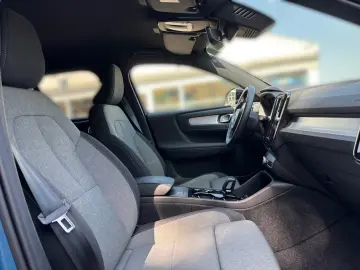 Volvo XC 40 2WD Plus Dark